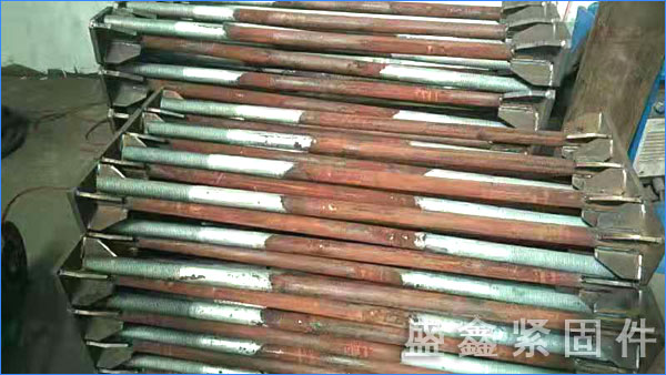 �ȶ�п�ؽ���˨